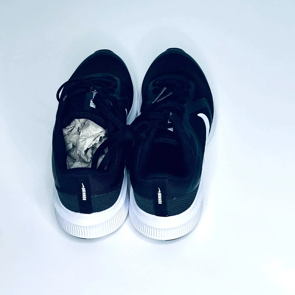 Nike Downshifter 10 Black White Tennis Shoe